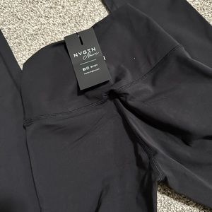 New Seamless NVGTN leggings
